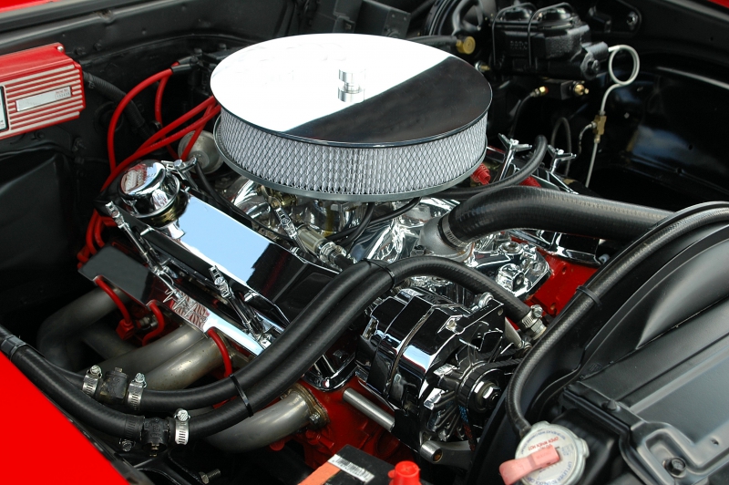 garagiste-LIEUCHE-min_car-engine-1548434